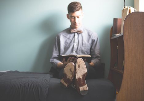 bed, book, man-1853907.jpg